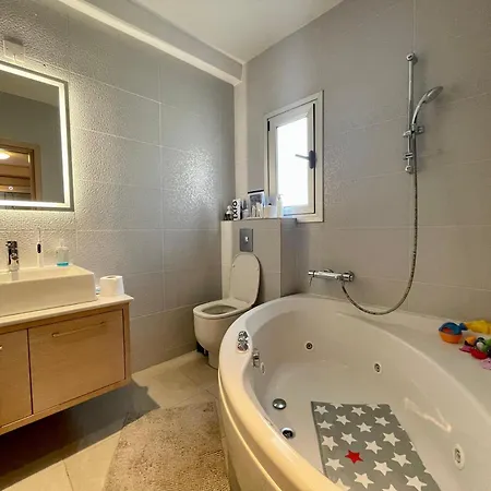 Ay Kasianis By Platform 357 Apartament